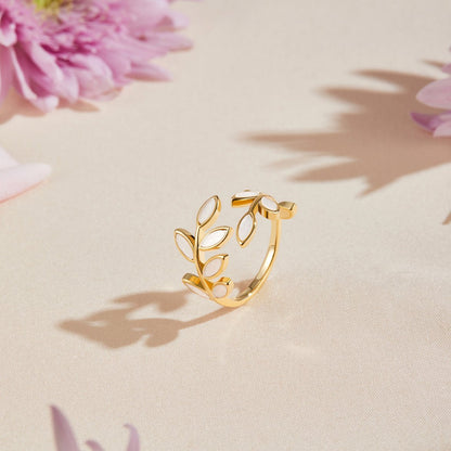Guld Leaf Motif Ring